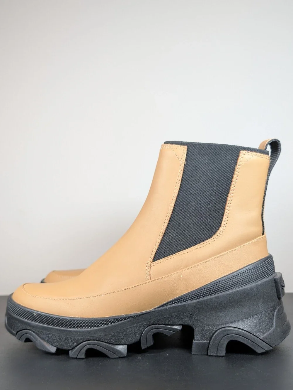 Sorel Brex Waterproof Platform Chelsea Boots Tawny Buff Tan Leather Womens 8